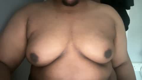 Snapshot of bigtits21111 chatting on 02.10.25 bigtits21111 online show from 02.10.25