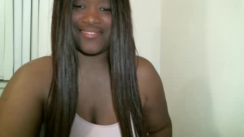 Snapshot of bigtitscassie chatting on 01.01.25 Bigtitscassie online show from 01.01.25