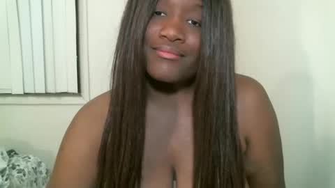 Snapshot of bigtitscassie chatting on 01.20.25 Bigtitscassie online show from 01.20.25