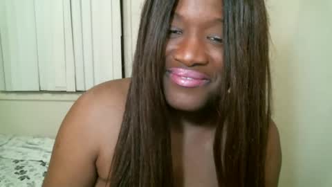 Snapshot of bigtitscassie chatting on 01.26.25 Bigtitscassie online show from 01.26.25