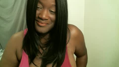 Snapshot of bigtitscassie chatting on 05.19.26 Bigtitscassie online show from 05.19.26