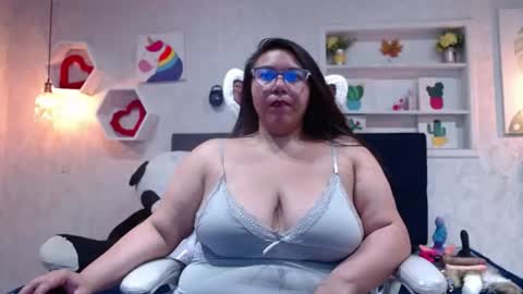 Snapshot of bigtitslaurenriver chatting on 07.08.26 bigtitslaurenriver online show from 07.08.26