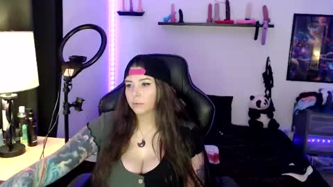 Snapshot of bigtittedtattedlesbian chatting on 06.08.26 Nichole lights online show from 06.08.26