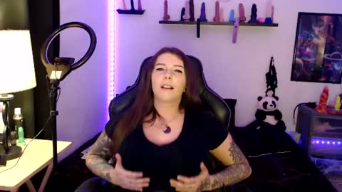 Snapshot of bigtittedtattedlesbian chatting on 06.17.26 Nichole lights online show from 06.17.26
