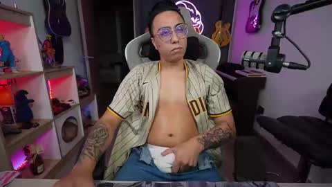 Snapshot of bigxboy96 chatting on 10.23.25 bigxboy96 online show from 10.23.25