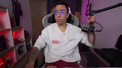 Snapshot of bigxboy96 chatting on 11.11.25 bigxboy96 online show from 11.11.25