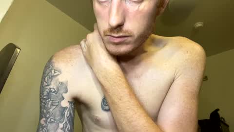Snapshot of bigxredlive chatting on 10.01.25 bigxredlive online show from 10.01.25