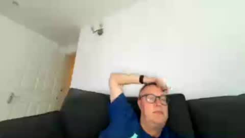 Snapshot of bihudddds chatting on 07.27.26 Just call me master online show from 07.27.26