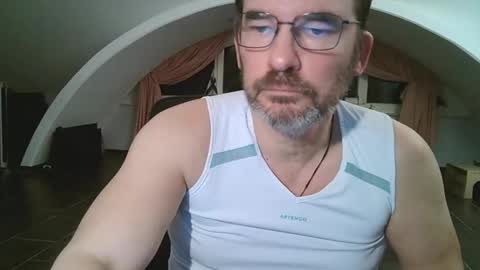 bikertom1988 online show from 12.29.24