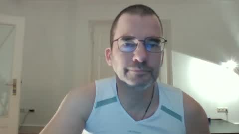 bikertom1988 online show from 02.23.25