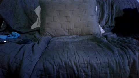 KinkyBiSlut online show from 10.19.25