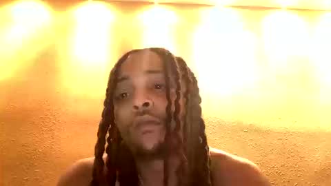 Snapshot of billx65 chatting on 10.19.25 billx65 online show from 10.19.25