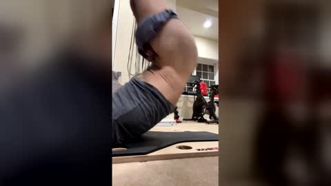 Snapshot of billybainbridge chatting on 02.01.26 Himbo Painslut online show from 02.01.26