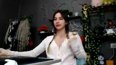 Snapshot of binalina chatting on 10.08.25 binalina online show from 10.08.25