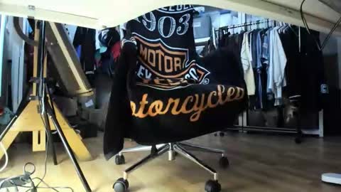 bisexualjay online show from 11.29.25