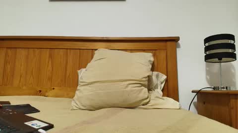 Snapshot of bisexualversat1 chatting on 11.09.25 bisexualversat1 online show from 11.09.25