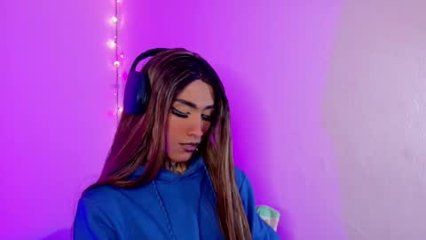  ..  .. online show from 01.07.26