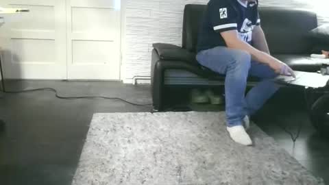 Snapshot of bitchnk chatting on 10.28.25 Bitchnk online show from 10.28.25