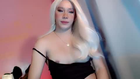 YOUR QUEEN online show from 06.05.26