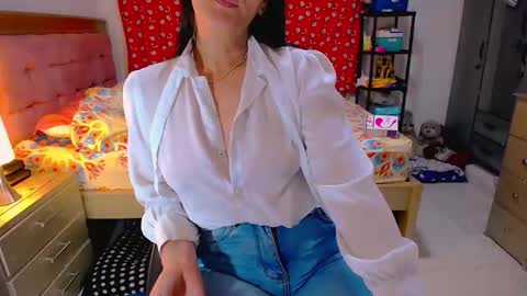 Snapshot of bittermomxxx chatting on 04.12.26 bittermomxxx online show from 04.12.26