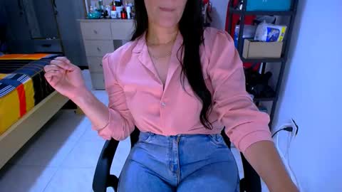Snapshot of bittermomxxx chatting on 05.27.26 bittermomxxx online show from 05.27.26