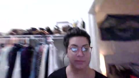 Snapshot of bj4290 chatting on 11.18.25 bj4290 online show from 11.18.25