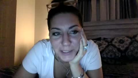 Snapshot of bj4290 chatting on 11.30.25 bj4290 online show from 11.30.25