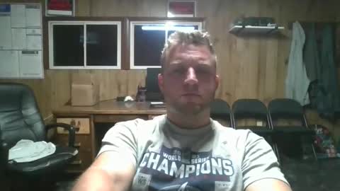 Snapshot of bjhancock_28 chatting on 11.14.25 bjhancock_28 online show from 11.14.25