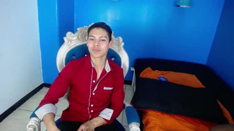 Snapshot of blacckandwhitte chatting on 12.23.24 blacckandwhitte online show from 12.23.24