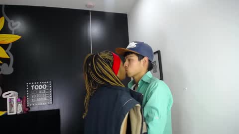 Snapshot of blacckandwhitte chatting on 01.05.25 blacckandwhitte online show from 01.05.25