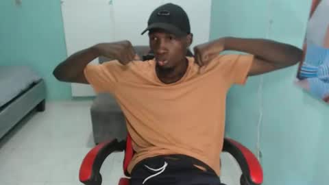 Snapshot of black30cmdick chatting on 11.14.25 maquina online show from 11.14.25