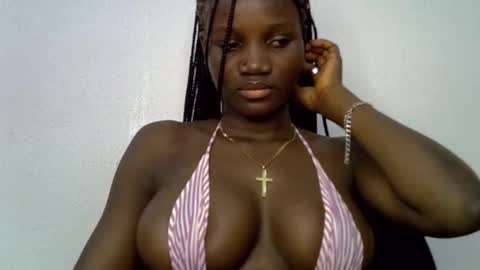 Esthy online show from 09.11.25