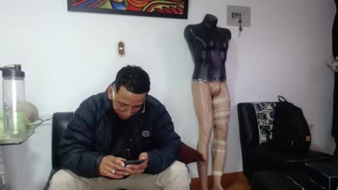 Snapshot of black_hot26 chatting on 11.01.25 black_hot26 online show from 11.01.25