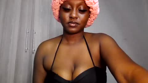 Snapshot of black_paanther chatting on 06.27.26 black_paanther online show from 06.27.26