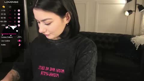 Mon Mon online show from 10.03.25