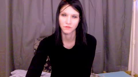 Snapshot of black_sswan chatting on 02.12.26 Kristin online show from 02.12.26