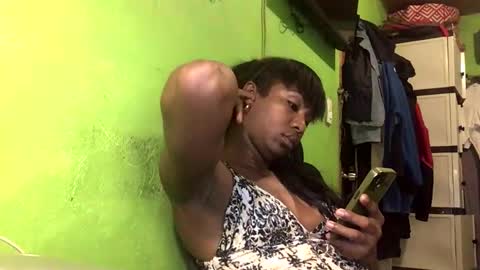 Snapshot of blackasiancockts chatting on 11.12.25 Crystal online show from 11.12.25