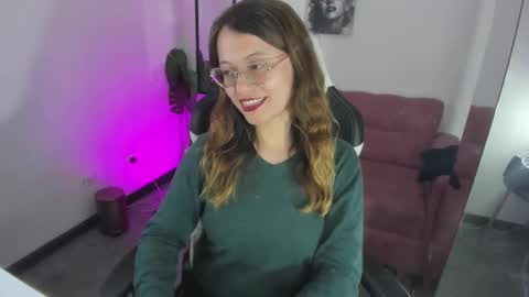 Sophie online show from 12.17.25