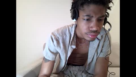 Snapshot of blackbulltitus chatting on 02.04.26 BlackBullTitus online show from 02.04.26