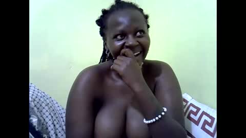 Snapshot of blackdollshe chatting on 06.09.26 Sheila online show from 06.09.26