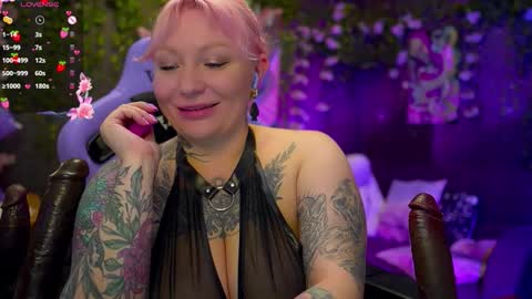 Snapshot of blackedbarbie chatting on 11.02.25 Alice online show from 11.02.25