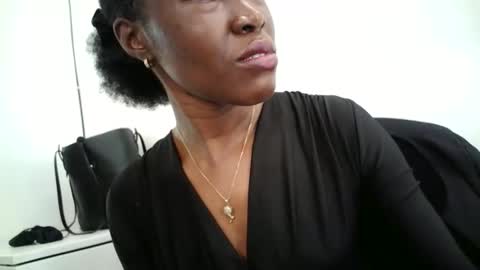 Snapshot of blackfairy01 chatting on 12.23.25 blackfairy01 online show from 12.23.25