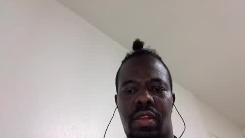 Snapshot of blackfrance44 chatting on 12.02.24 blackfrance44 online show from 12.02.24