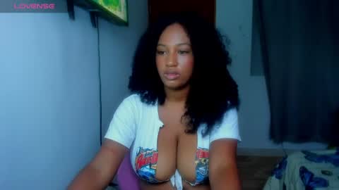 Snapshot of blackitybae chatting on 06.19.26 Shophie White online show from 06.19.26