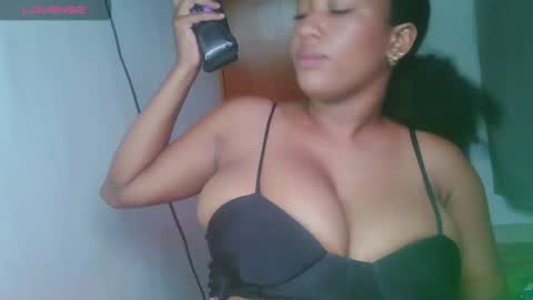 Snapshot of blackitybae chatting on 06.25.26 Shophie White online show from 06.25.26