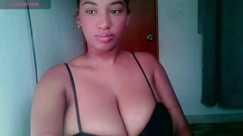 Snapshot of blackitybae chatting on 08.07.26 Shophie White online show from 08.07.26