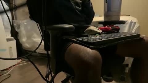 Snapshot of blackjag107 chatting on 09.28.25 blackjag107 online show from 09.28.25