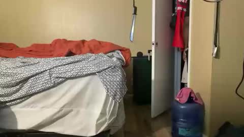 Snapshot of blackjag107 chatting on 12.01.25 blackjag107 online show from 12.01.25