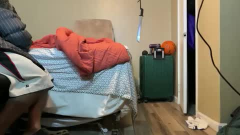 Snapshot of blackjag107 chatting on 12.19.25 blackjag107 online show from 12.19.25