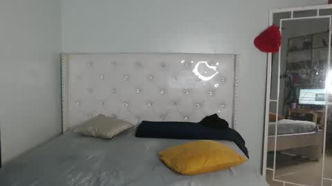 Snapshot of blackmelaninqueen chatting on 02.11.26 Cleo online show from 02.11.26